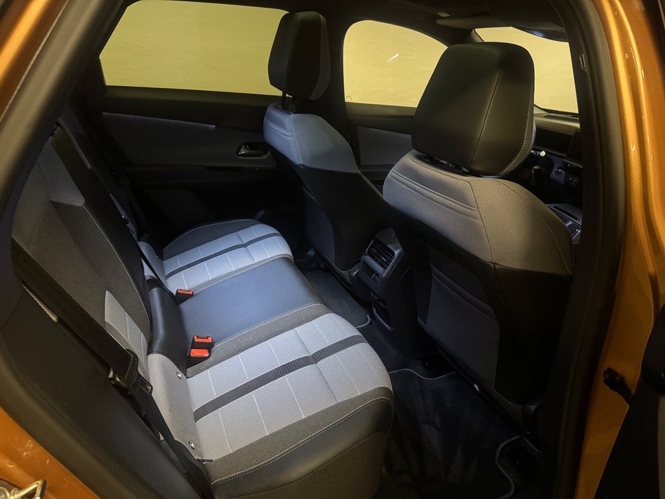 Opel Grandland-e 73 GS Sky 5d