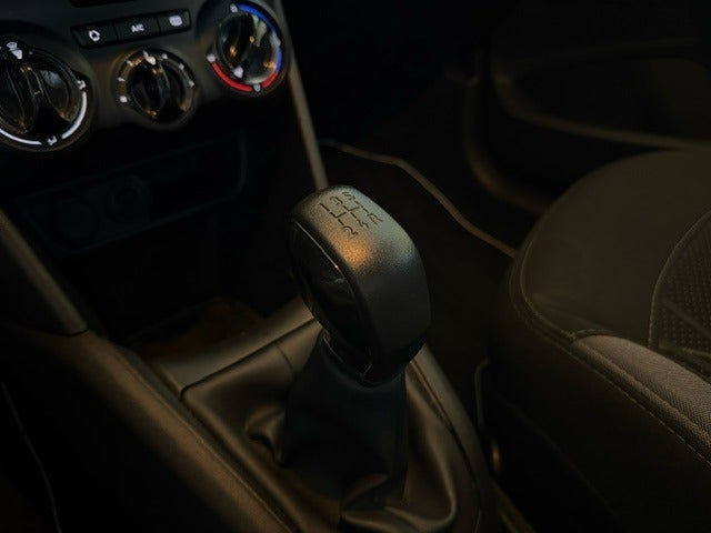 Peugeot 208 1,6 BlueHDi 100 Active 5d
