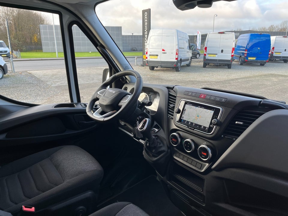 Iveco Daily 3,0 35S18 12m³ Van AG8