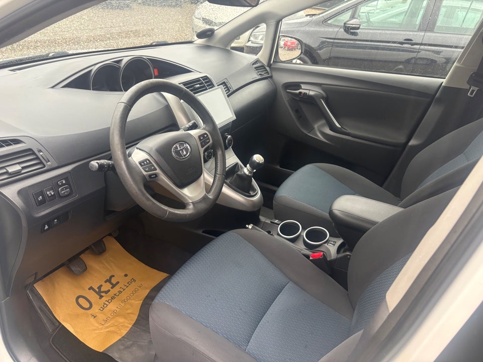 Toyota Sportsvan 2,0 D-4D T1 5d