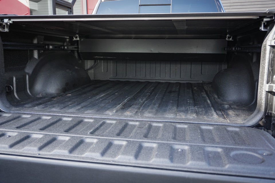 Dodge RAM 1500 5,7 V8 Hemi Limited Night aut. 4d