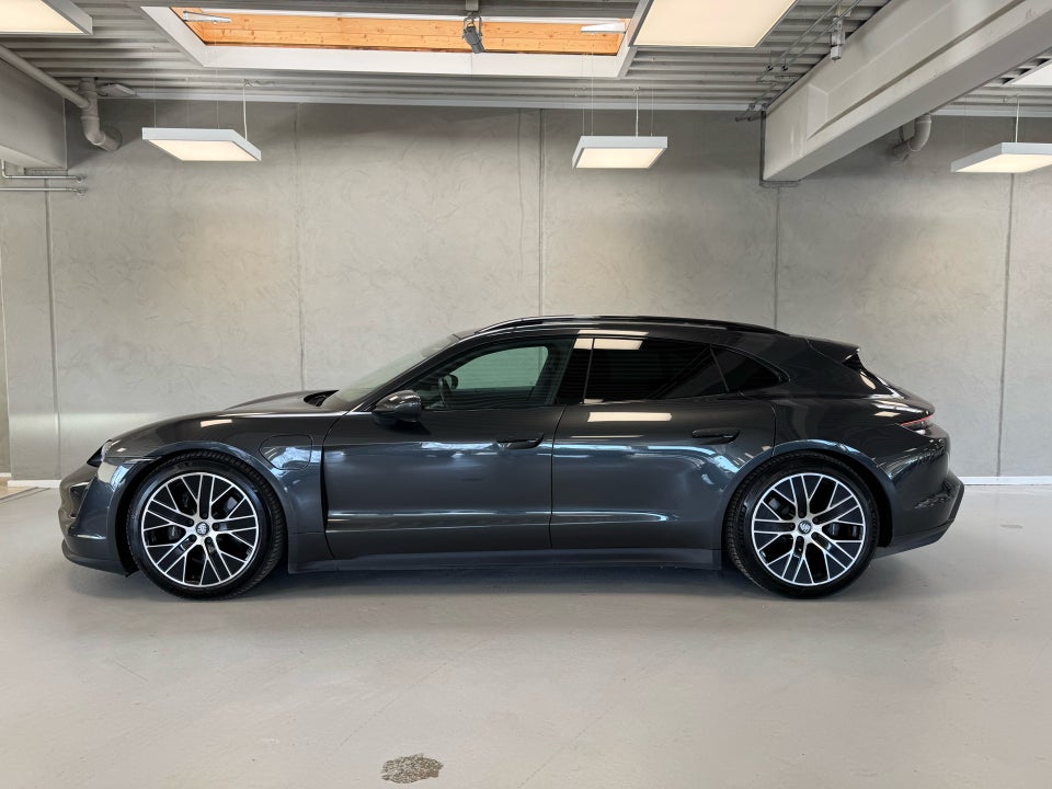 Porsche Taycan Performance+ Sport Turismo 5d