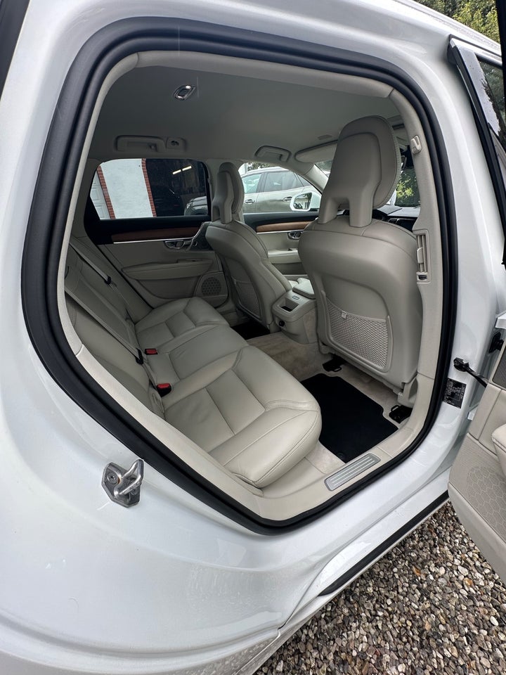 Volvo V90 2,0 T5 250 Inscription aut. 5d