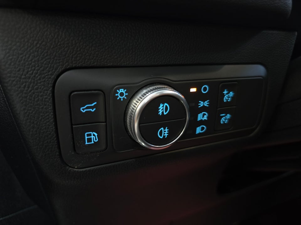 Ford Kuga 2,5 HEV Vignale CVT 5d