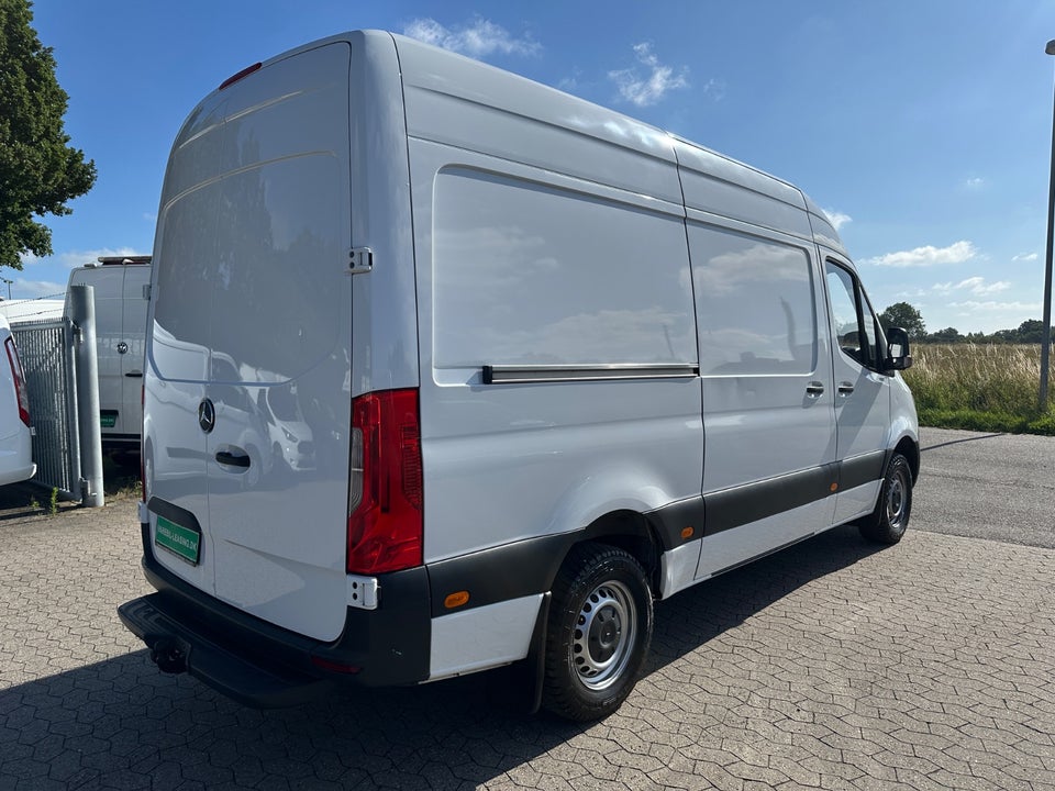 Mercedes Sprinter 317 2,0 CDi A3 Kassevogn RWD