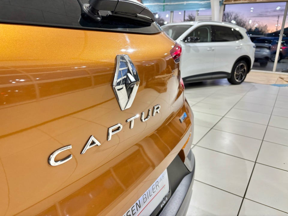 Renault Captur 1,6 E-Tech Intens 5d