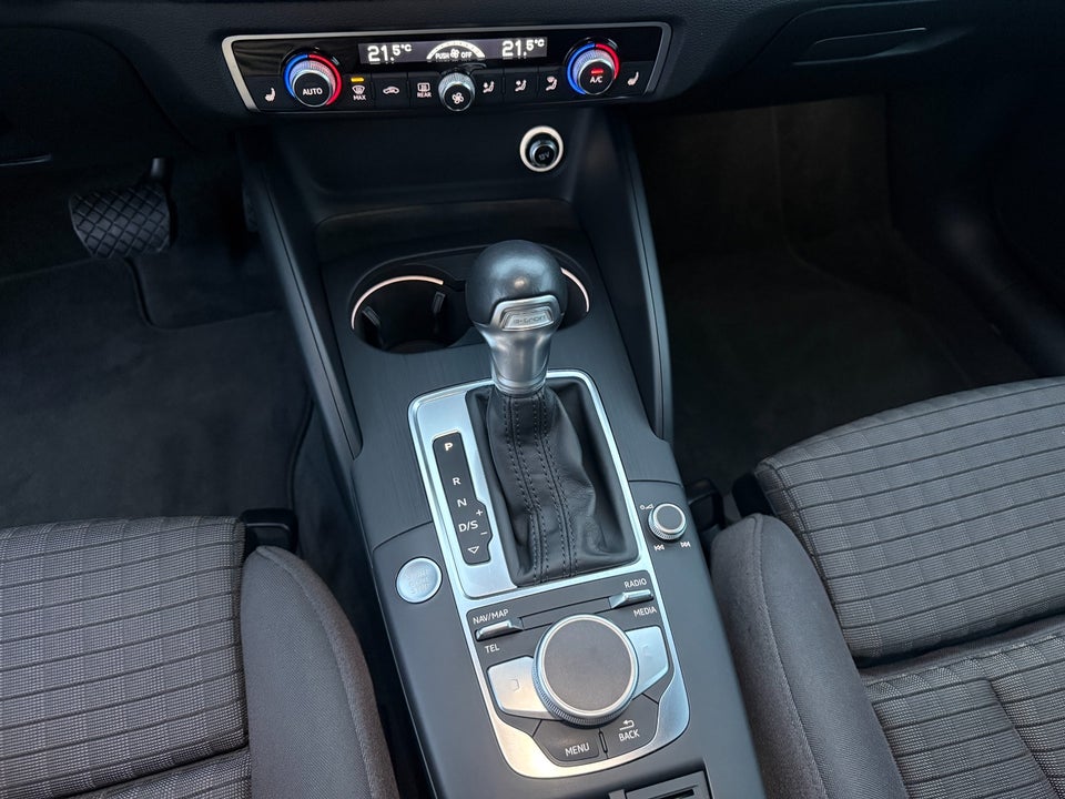 Audi A3 1,4 e-tron Sportback S-tr. 5d