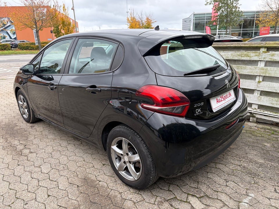 Peugeot 208 1,6 BlueHDi 100 Active 5d