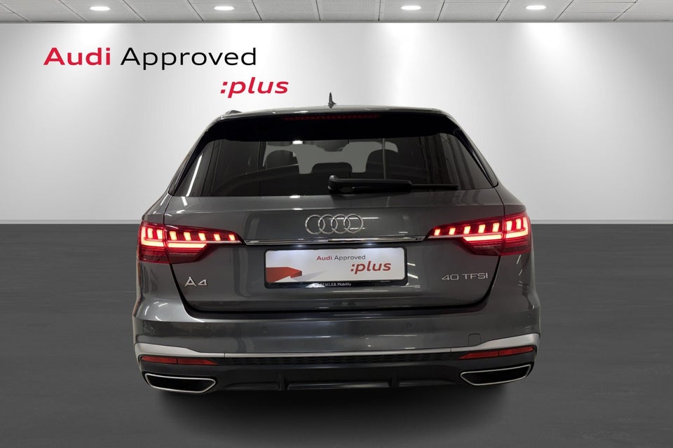Audi A4 40 TFSi S-line Prestige Tour plus Avant S-tr. 5d