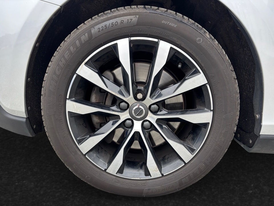 Volvo V40 CC 1,5 T3 152 Dynamic Edition aut. 5d