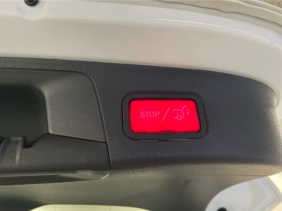 Mercedes EQA300 Progressive 4Matic 5d