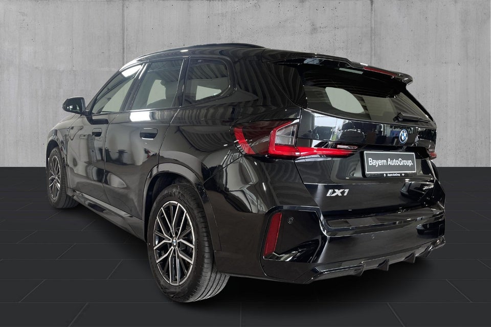 BMW iX1 xDrive30 M-Sport 5d