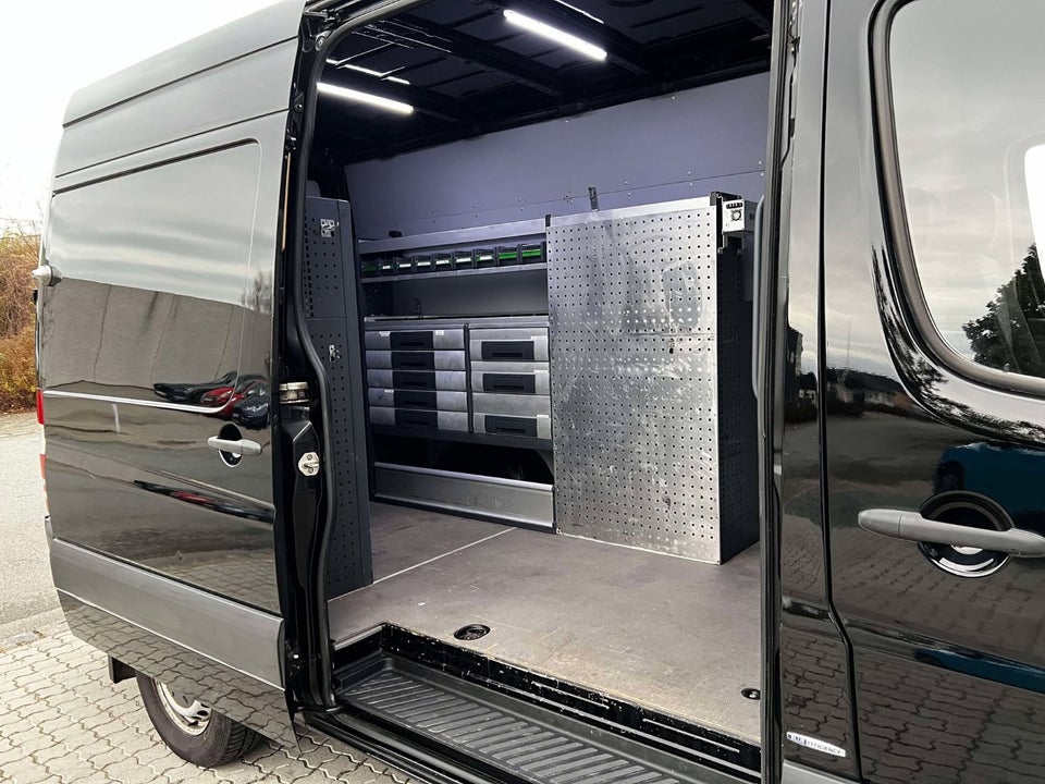 Mercedes Sprinter 216 2,2 CDi R2 Kassevogn 5d