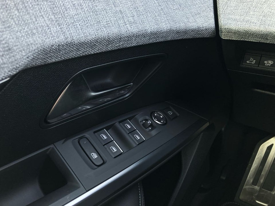 Peugeot e-5008 77 GT Pack 7prs 5d