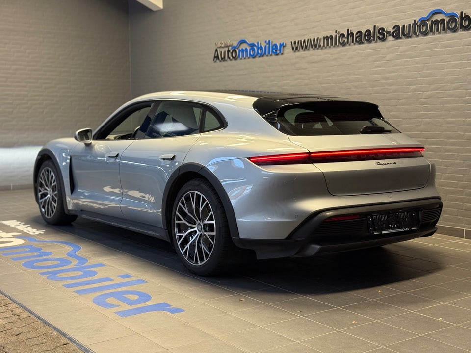 Porsche Taycan 4 Performance+ Cross Turismo 5d