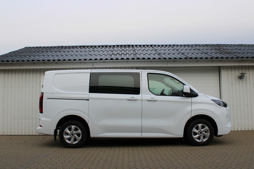 Ford E-Transit Custom 320S 64 Limited