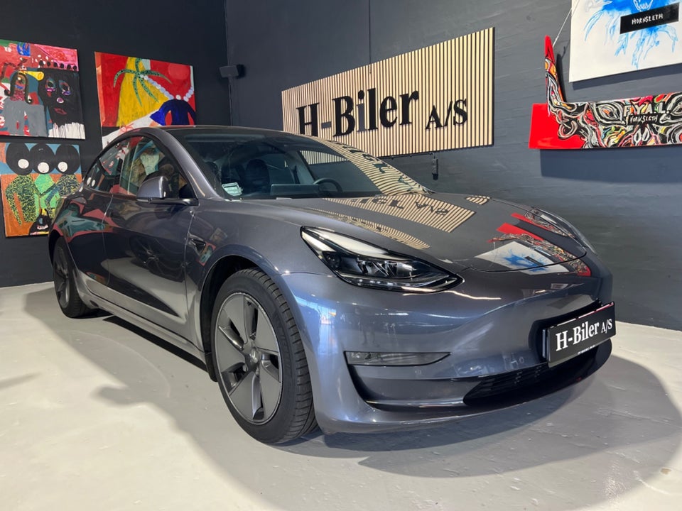 Tesla Model 3 Long Range AWD 4d