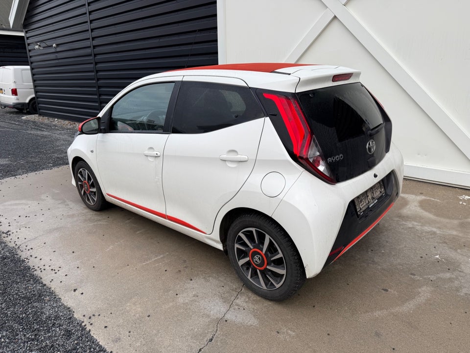 Toyota Aygo 1,0 VVT-i x-sky 5d