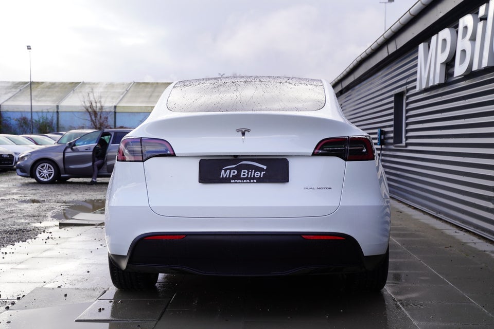 Tesla Model Y Long Range AWD 5d