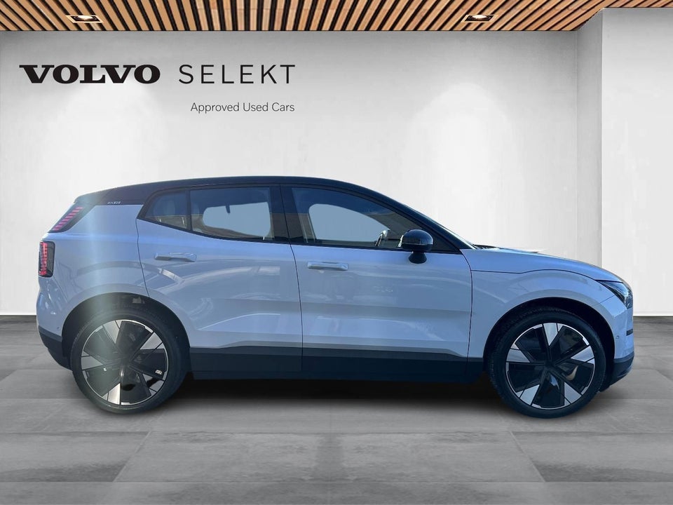 Volvo EX30 Extended Range Ultra 5d