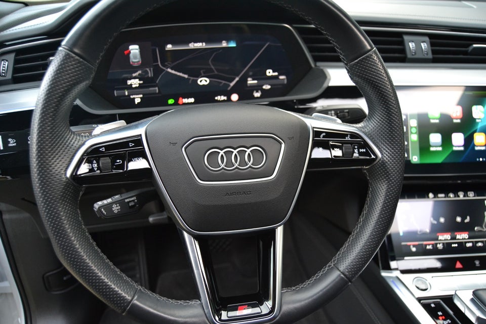 Audi e-tron 55 S-line Sportback quattro 5d