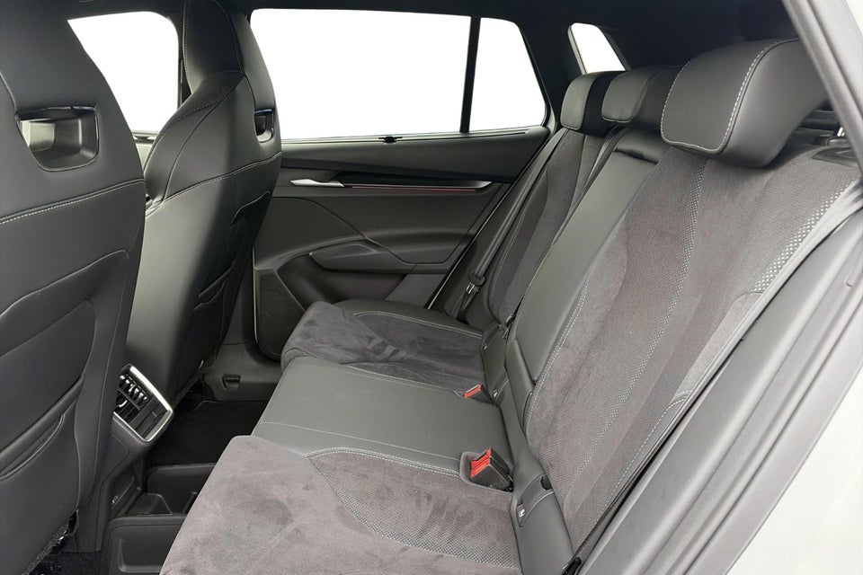 Skoda Elroq 85 iV Sportline Advanced 5d