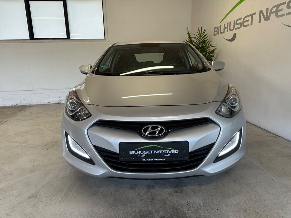 Hyundai i30 1,6 CRDi 110 Style Eco 5d