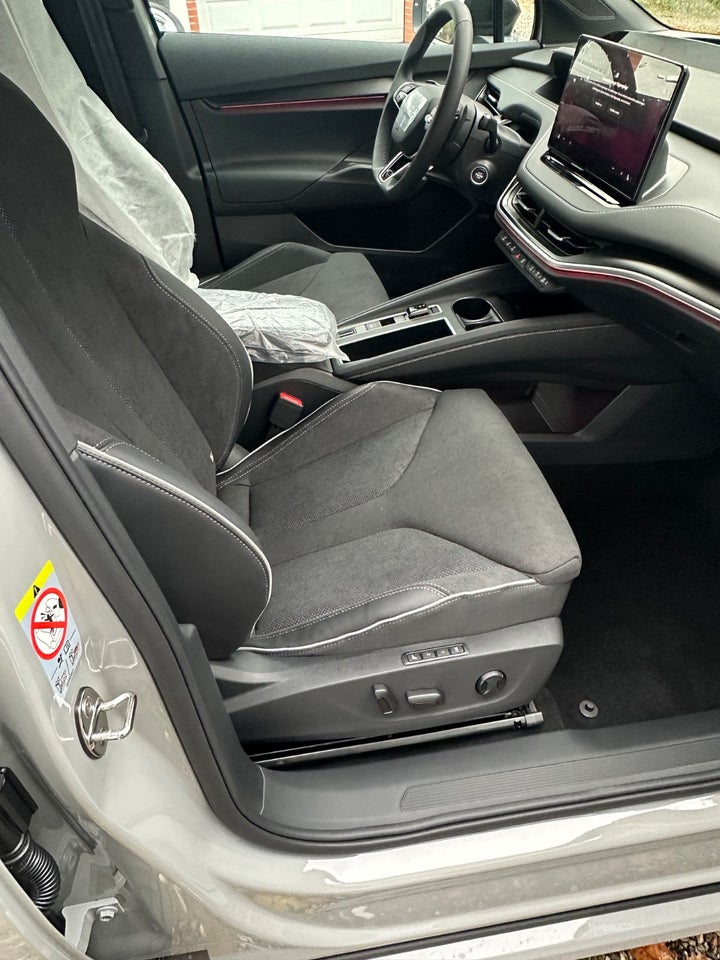 Skoda Enyaq 85 iV Sportline Maxx 5d