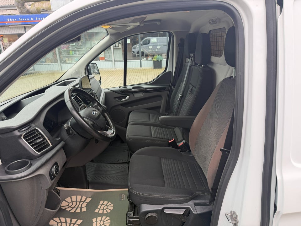 Ford Transit Custom 300 L2 2,0 TDCi 170 Limited aut.