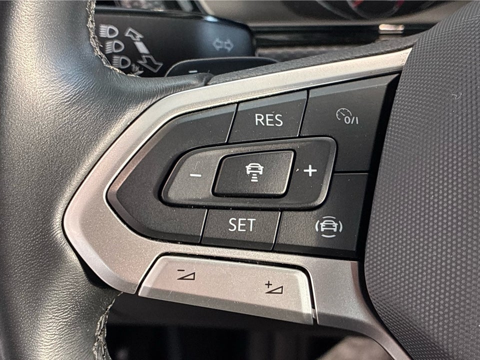 VW T-Cross 1,0 TSi 110 Life Team DSG 5d