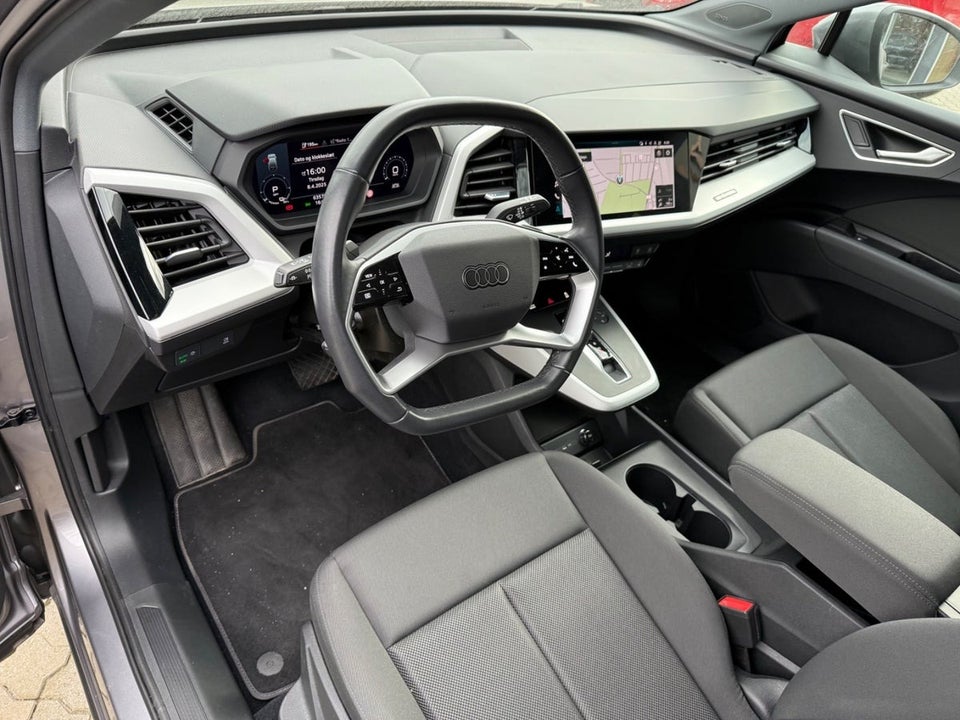 Audi Q4 e-tron 40  5d