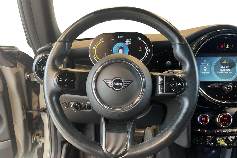 MINI Cooper SE Classic Trim 3d