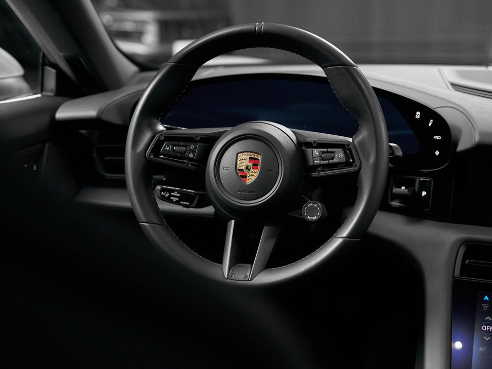 Porsche Taycan 4S 4d