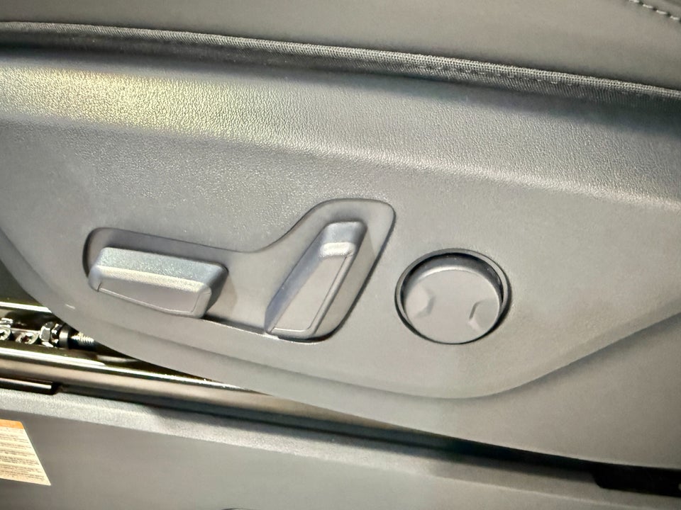 Kia PV5 71 Long Range Upgrade 5d