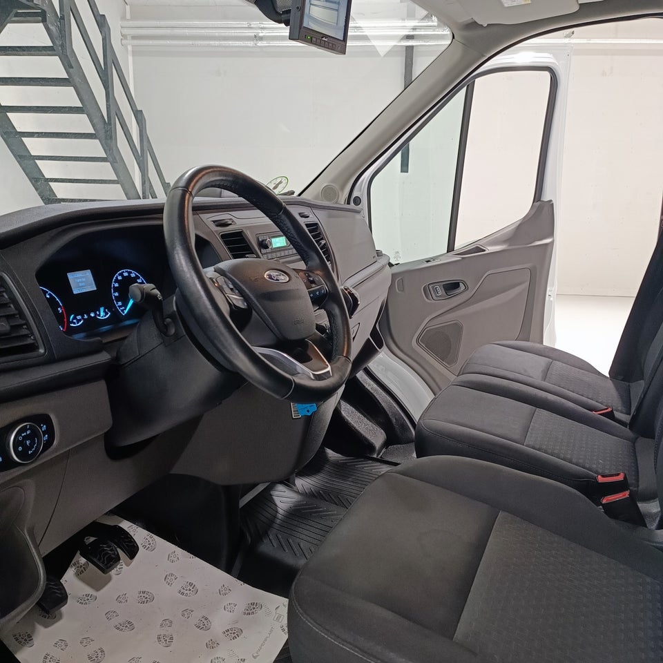 Ford Transit 350 L2 Chassis 2,0 TDCi 160 Trend H1 FWD