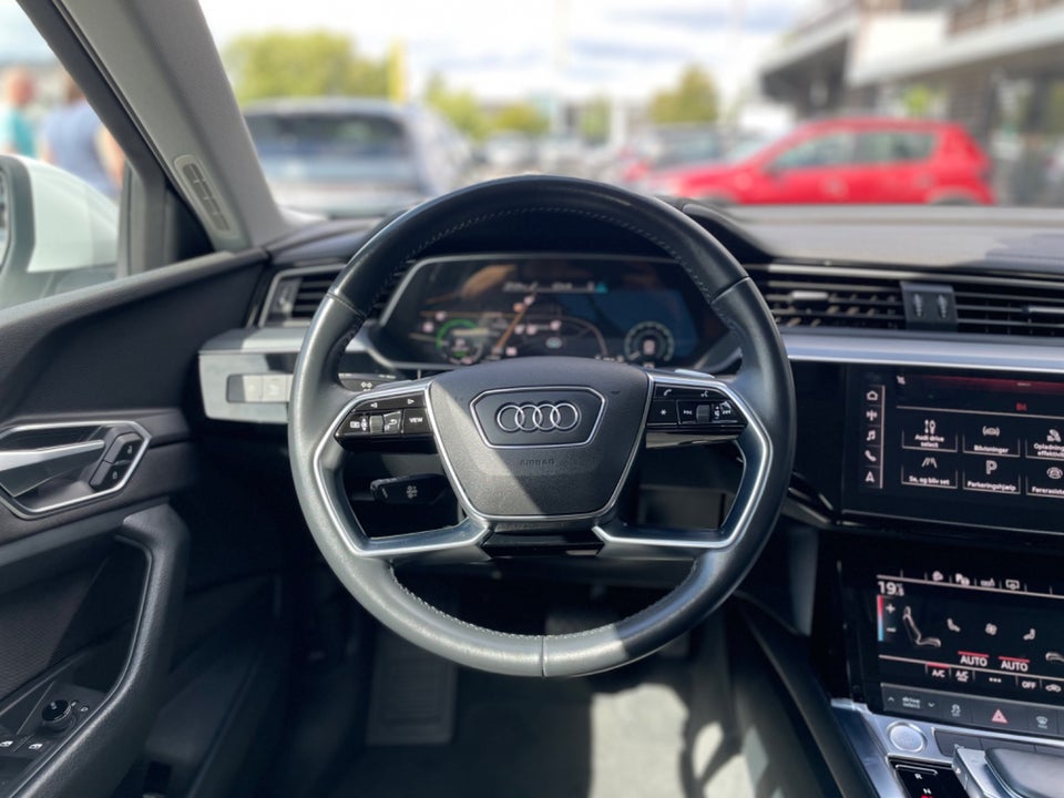 Audi e-tron 55 Advanced quattro 5d