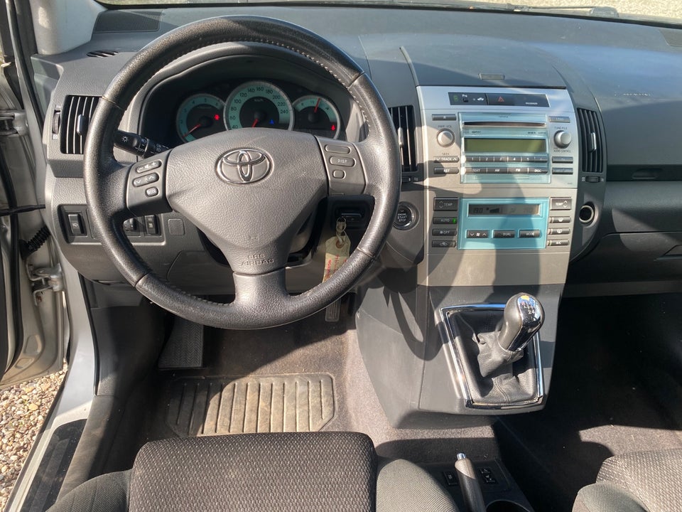 Toyota Corolla Verso 2,2 D-4D 136 Sol 7prs 5d