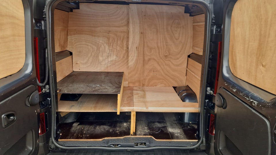Nissan Primastar 2,0 dCi 150 L2H1 N-Connecta DCT Van