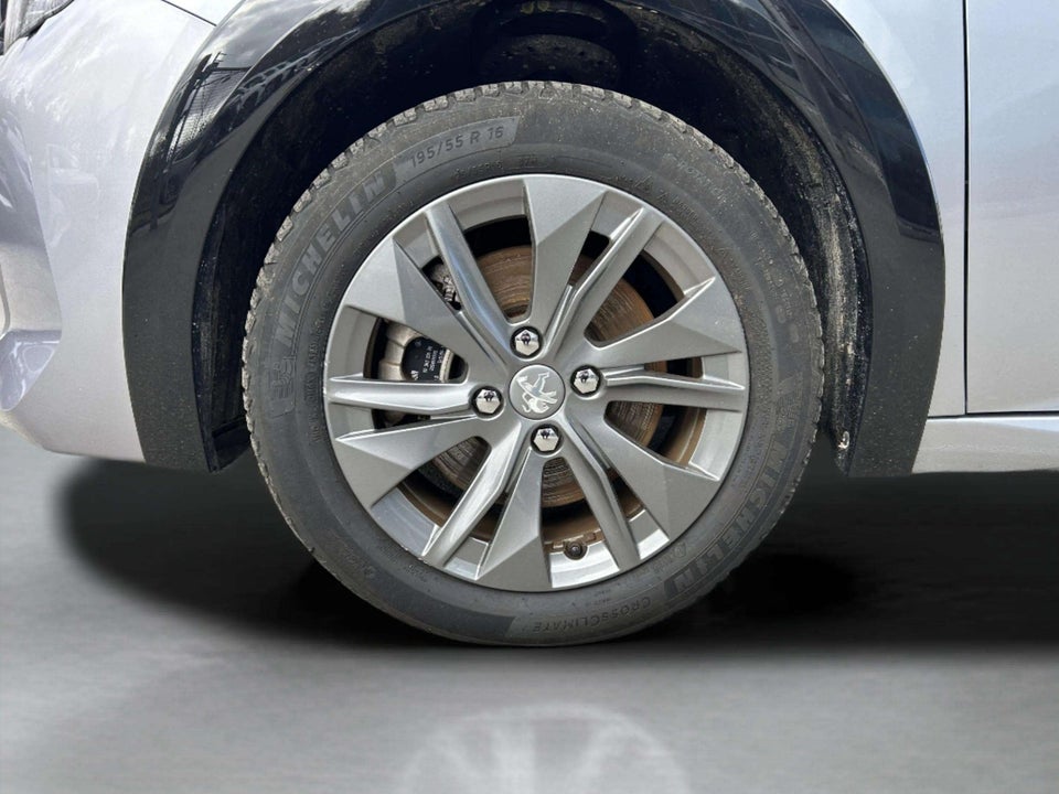 Peugeot e-208 50 Active Pack 5d