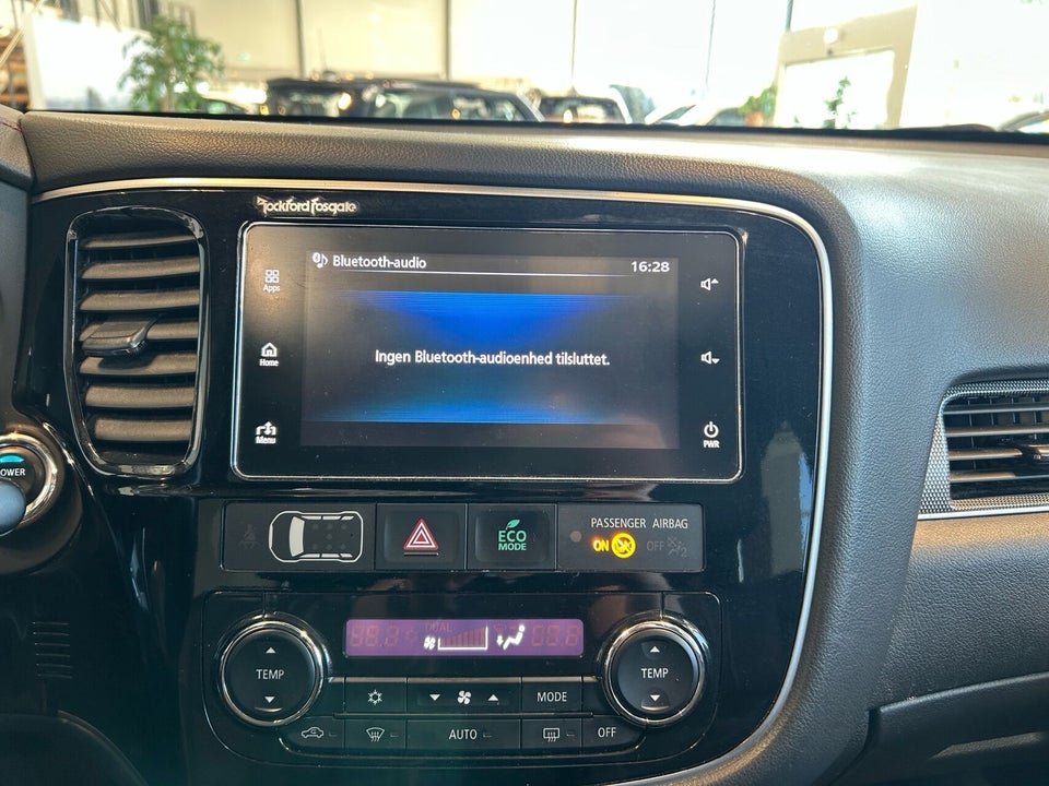 Mitsubishi Outlander 2,0 PHEV Instyle CVT 4WD 5d