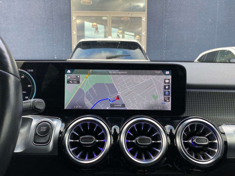 Mercedes EQB300 Progressive 4Matic 5d