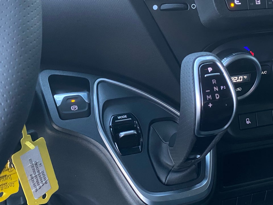 Iveco Daily 3,0 35S18 4100mm Box m/lift AG8