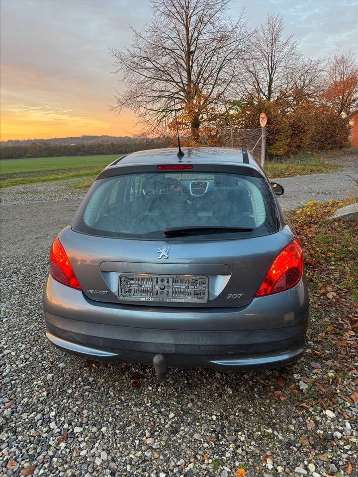 Peugeot 207 1,4 Comfort+ 5d