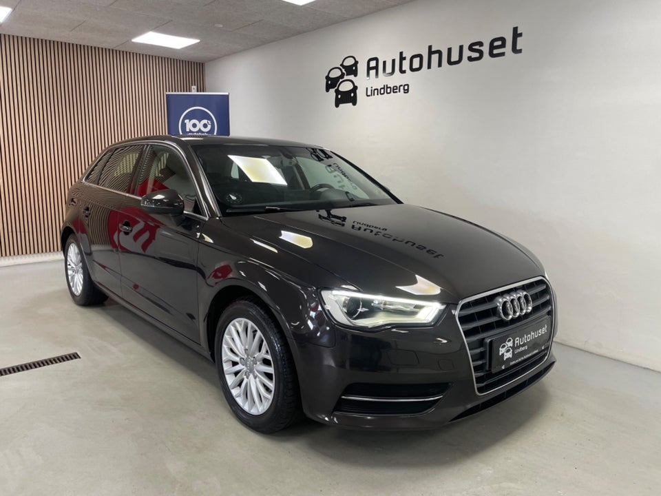 Audi A3 1,4 TFSi 140 Ambiente Sportback 5d