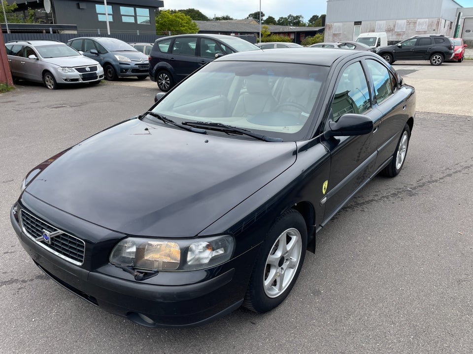 Volvo S60 2,4 140 4d