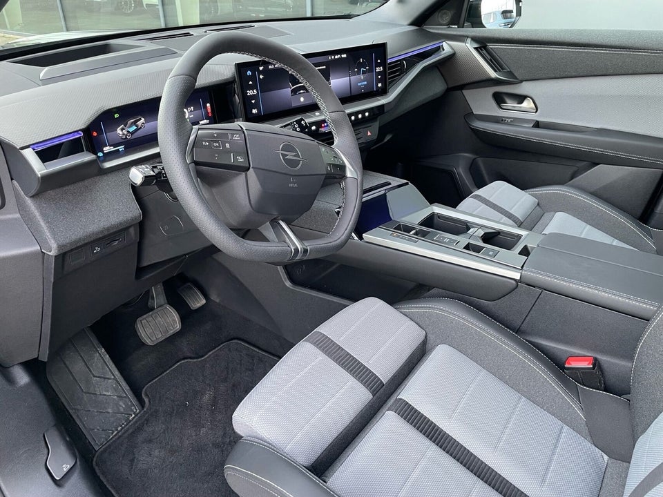 Opel Grandland-e 73 GS Sky 5d