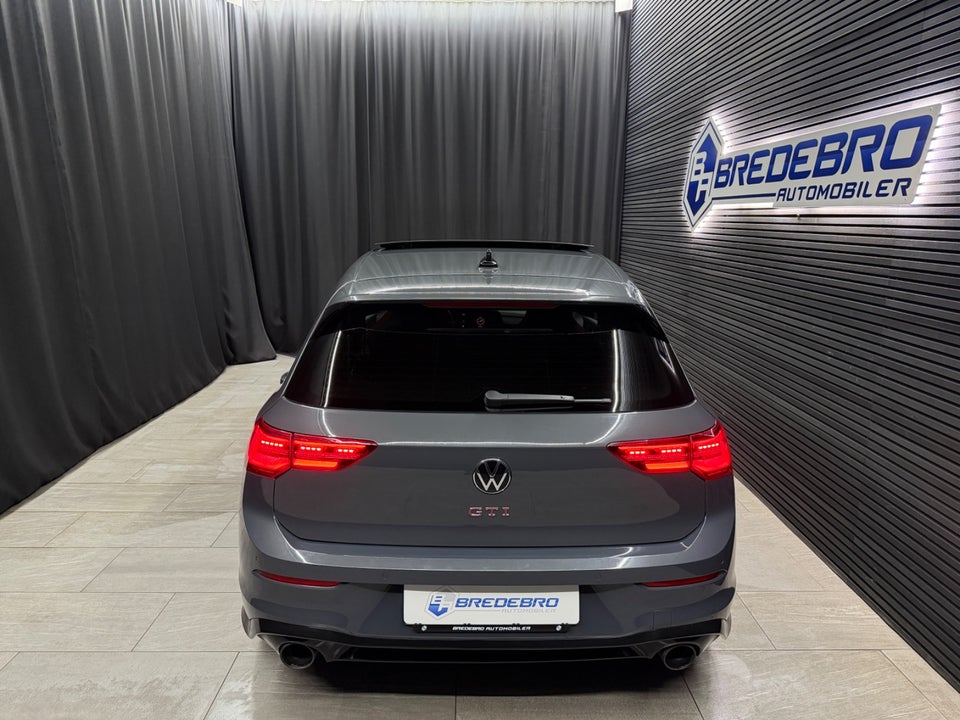 VW Golf VIII 2,0 GTi DSG 5d