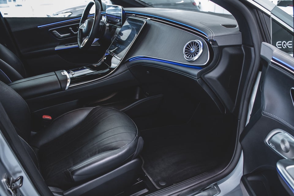 Mercedes EQE350+ Electric Art 4d