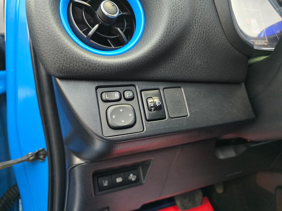 Toyota Yaris 1,5 Hybrid H3 Limited e-CVT 5d