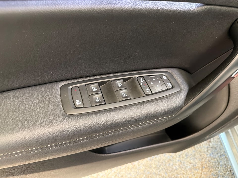 Renault Megane IV 1,6 E-Tech Intens Sport Tourer 5d